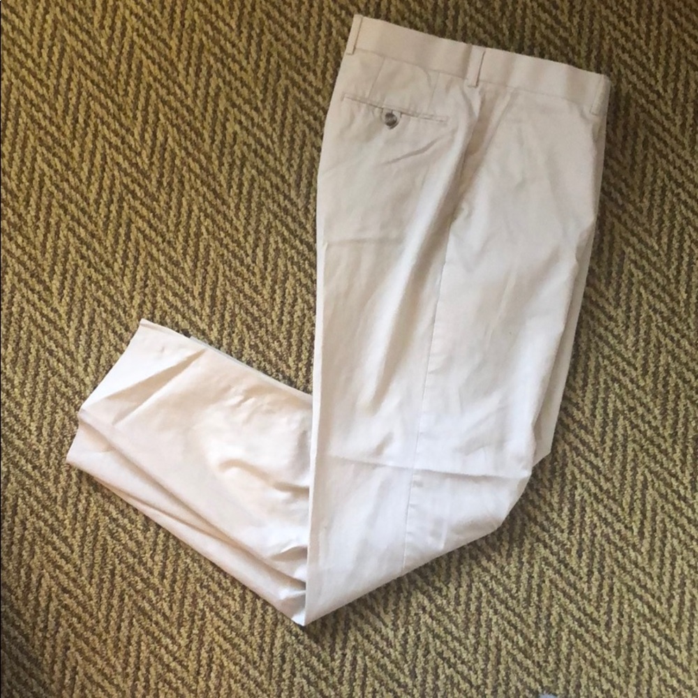 Men’s flat front khaki pants